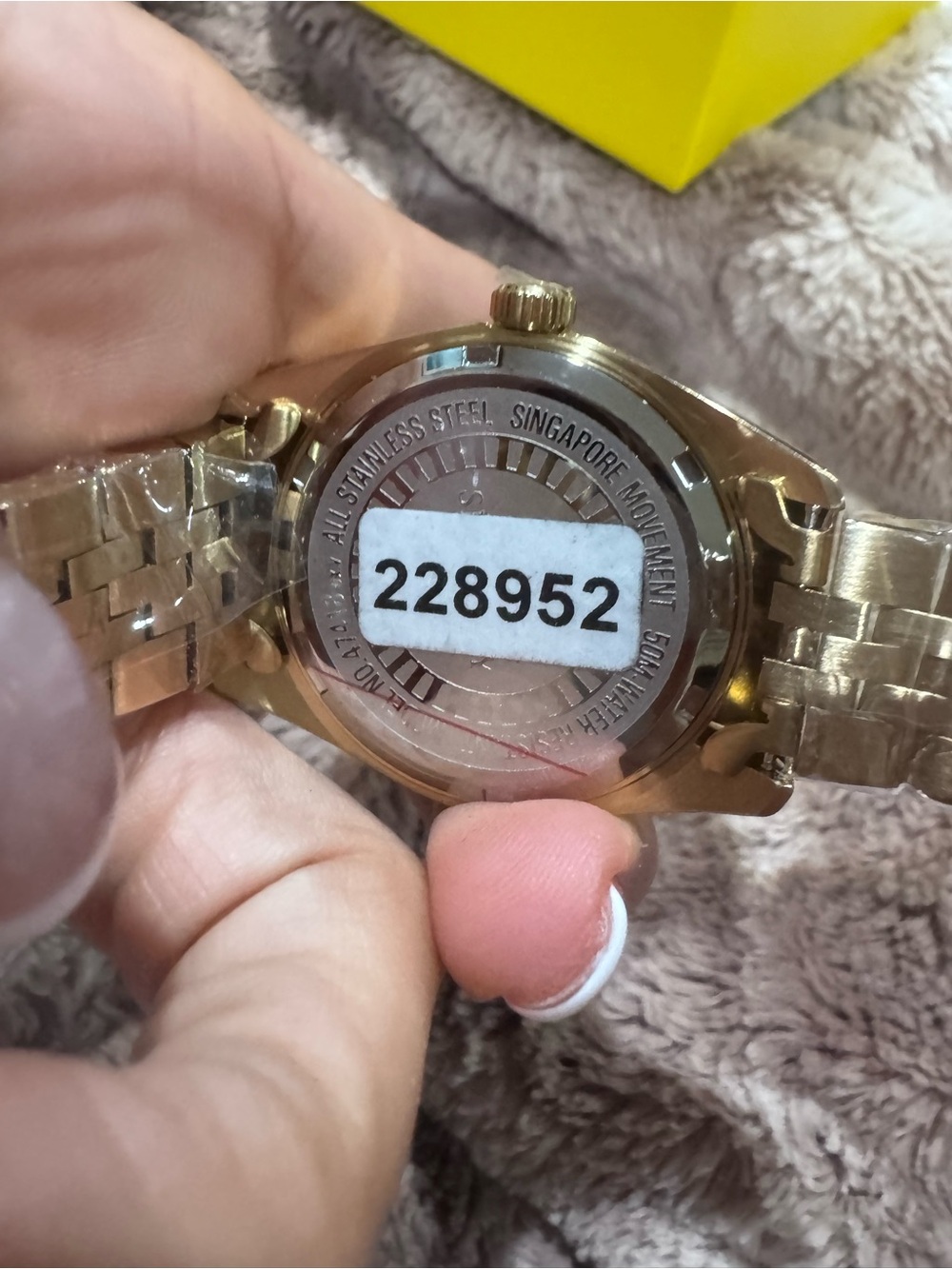 NEW Invicta Specialty 47484 Gold Tone Roman Numeral Watch Champagne Dial 50M NWT - Picture 4 of 4